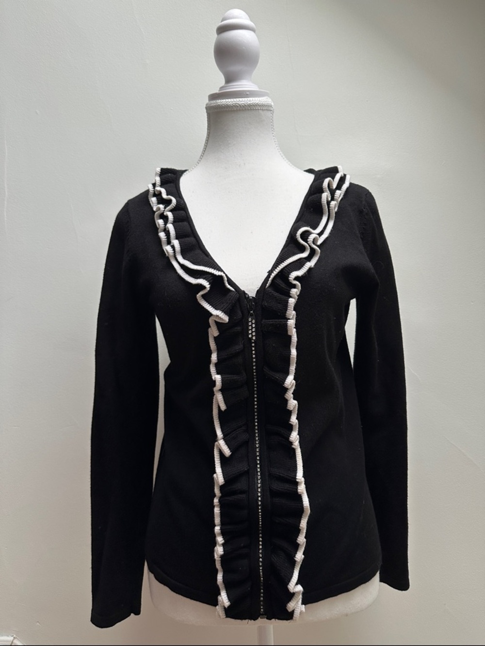 BELLDINI Black Whimsigoth Vneck Ruffle CollarFull Zip Knit Sweater Size Medium